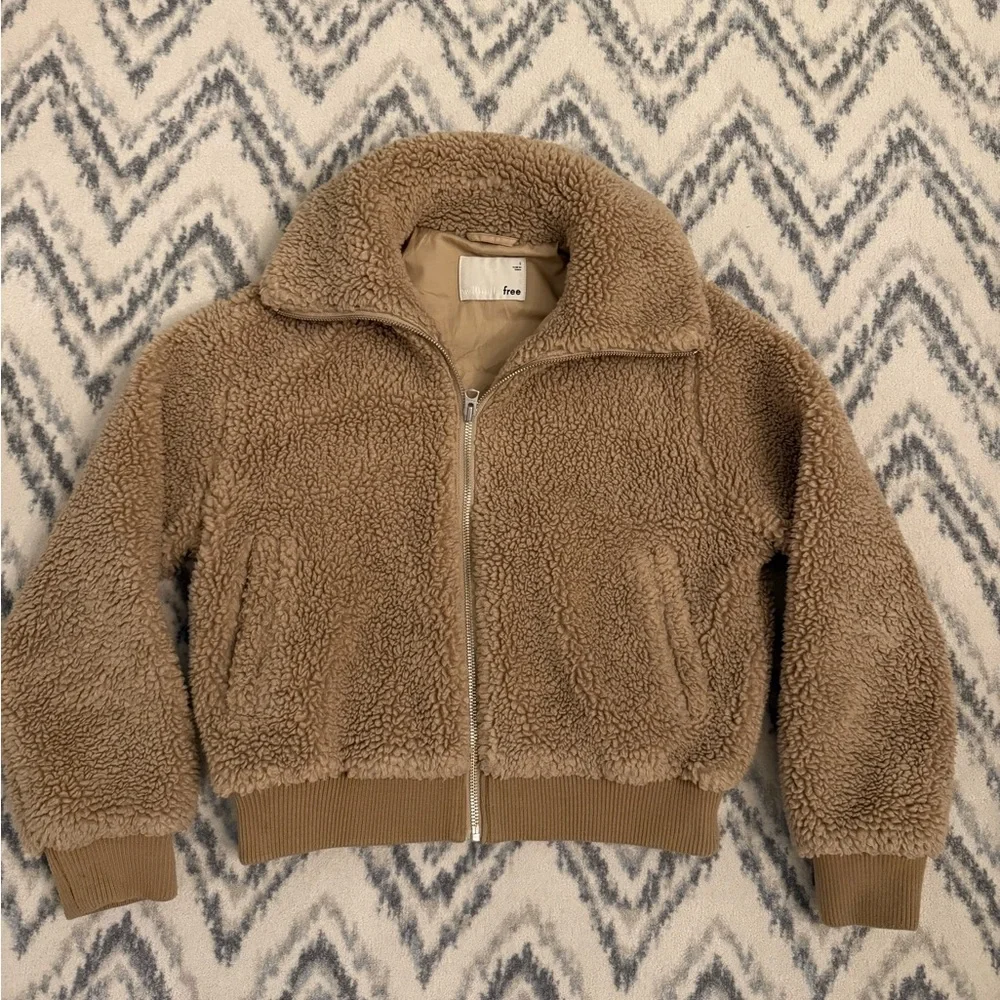 ARITZIA Wilfred Free Tan Teddy Bomber Jacket - Picture 5 of 5